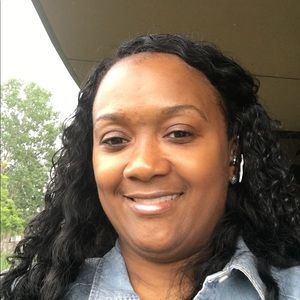 Meet your Posher, Coretta